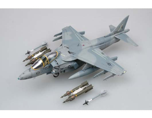 1/32 AV-8B Harrier II - Hobby Sense