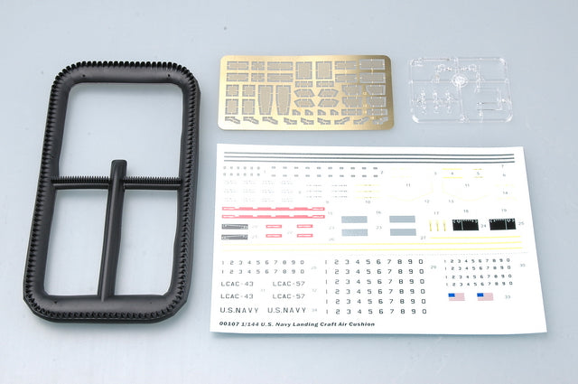 1/144 USMC Landing Craft Air Cushion - Hobby Sense