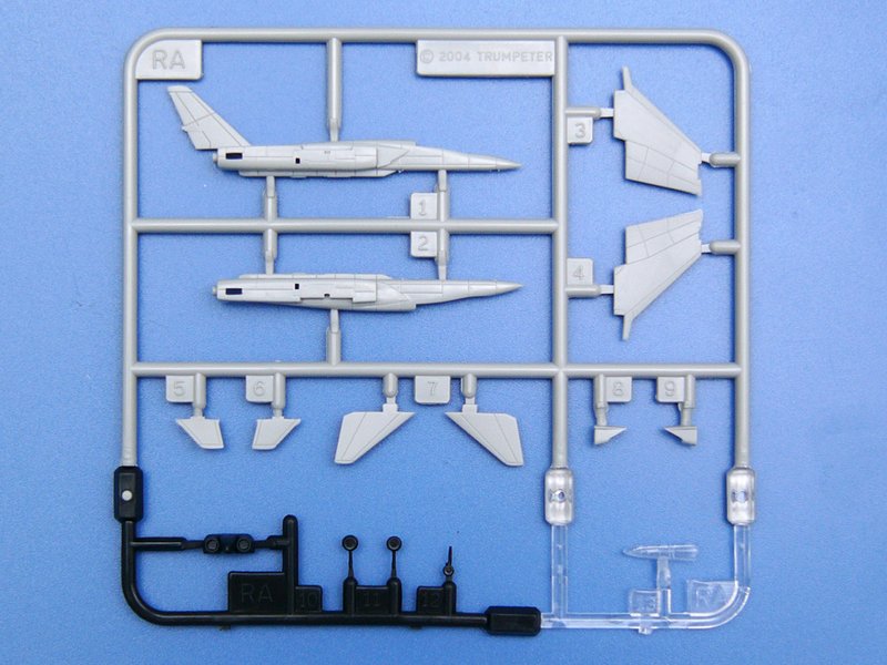 1/350 U.S. CVN-68 Nimitz aircraft carrier 1975 - Hobby Sense