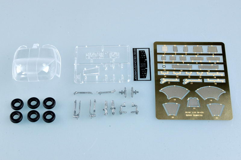 1/35 CH-47D Chinook Helicopter - Hobby Sense