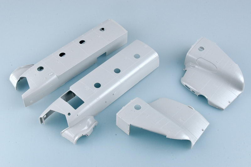 1/35 CH-47D Chinook Helicopter - Hobby Sense