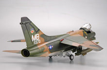 1/32 USAF A7D Corsair II - Hobby Sense