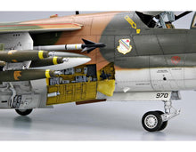 1/32 USAF A7D Corsair II - Hobby Sense