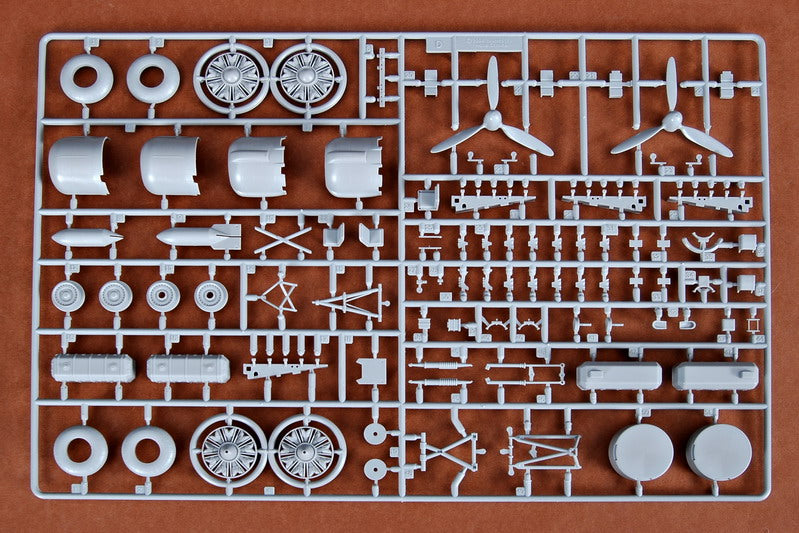 1/48 FW 200-4 Condor - Hobby Sense