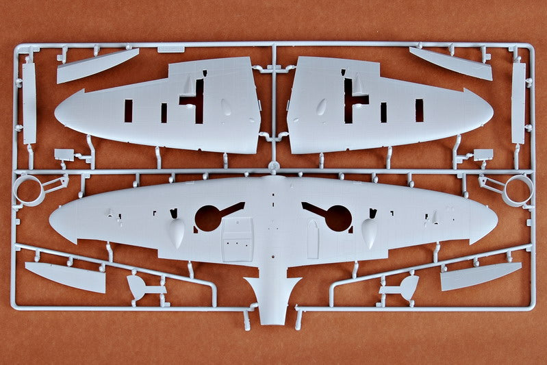 1/24 Supermarine Spitfire MK.VI - Hobby Sense