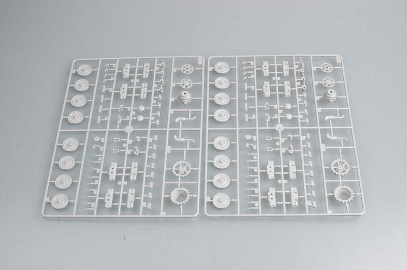 1/35 German E-50 (50-75 tons)/Standardpanzer - Hobby Sense