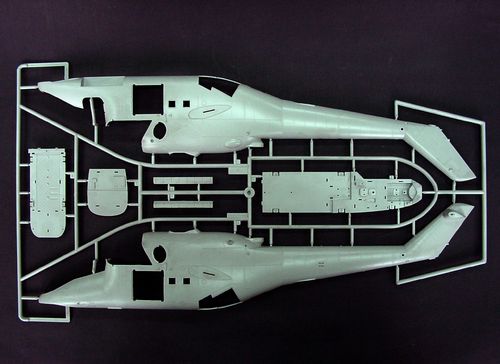 1/35 Mil Mi-24V Hind-E Helicopter - Hobby Sense