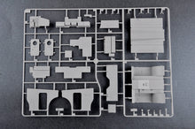 1/35 Soviet Launcher with R17 Rocket Missile Complex "Elbrus" - Hobby Sense