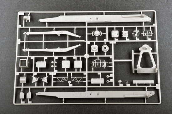 1/35 Russian 9P113 TEL with 9M21 Rocket of 9K52 Luna-M Short Range Artillery Rocket System - Hobby Sense