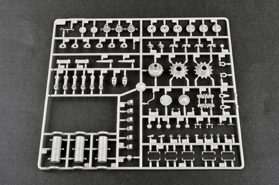 1/35 Soviet JSU 152K Armored Self Propelled Gun - Hobby Sense
