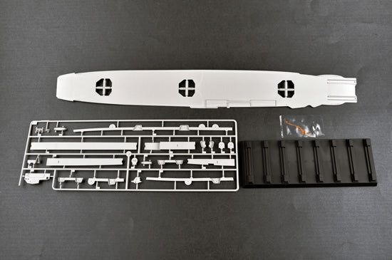 1/350 German Navy Aircraft Carrier DKM Graf Zeppelin - Hobby Sense