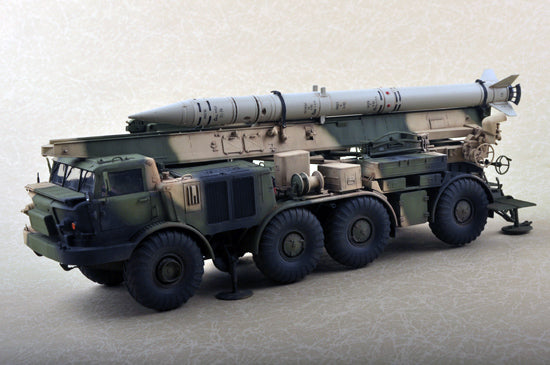 1/35 Russian 9P113 TEL with 9M21 Rocket of 9K52 Luna-M Short Range Artillery Rocket System - Hobby Sense