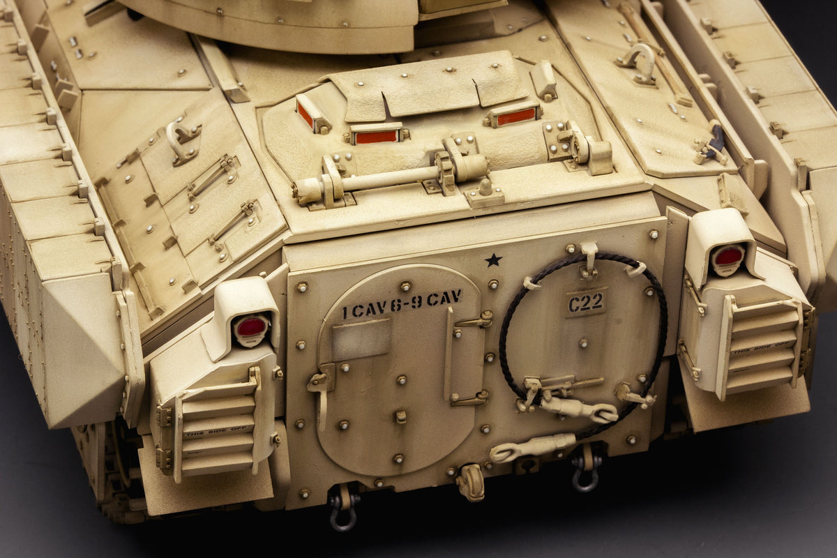 1/35 US Cavarly Fighting Vehicle M3A3 BRADLEY w/BUSK III - Hobby Sense
