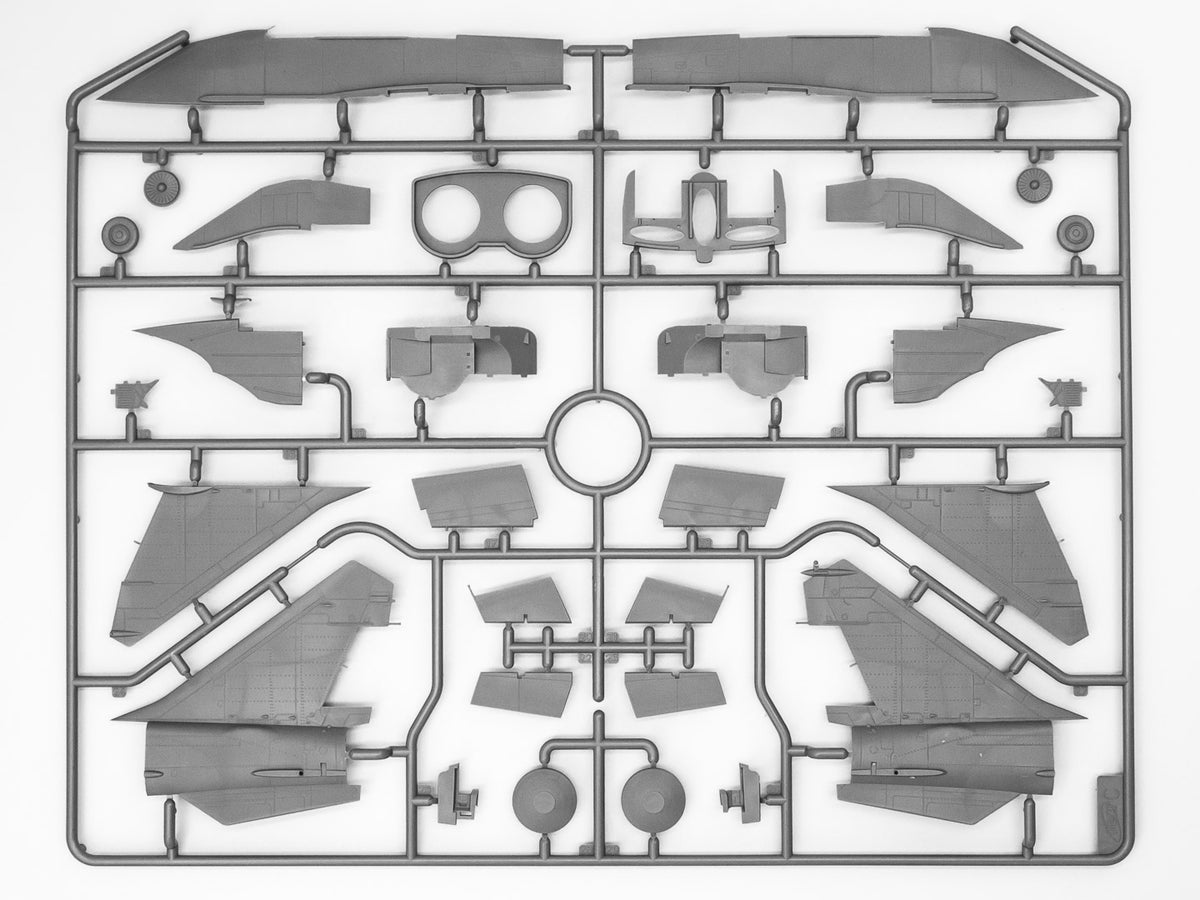 1/72 MiG 25PD Soviet Interceptor Fighter - Hobby Sense