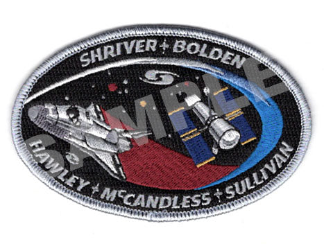 1/200 Hubble Space Telescope and Space Shuttle Orbiter w/ Astronauts - Hobby Sense