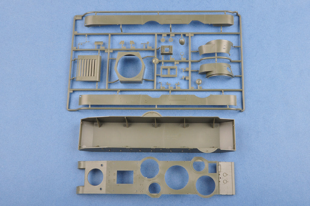 1/35 Soviet T35 Heavy Tank Late - Hobby Sense