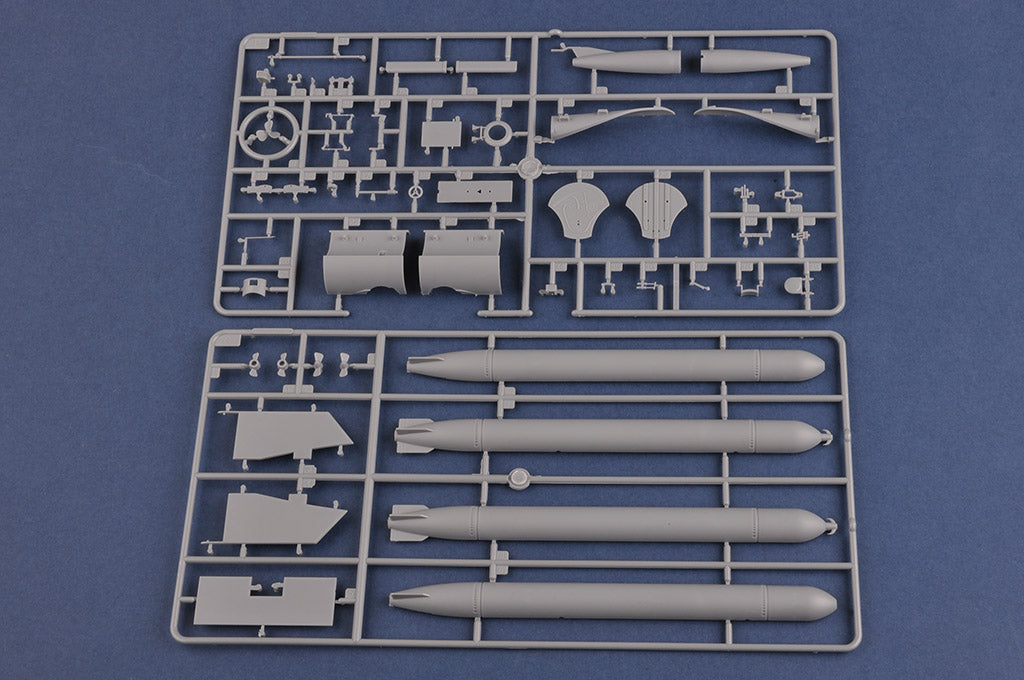 1/35 German Molch Midget Submarine - Hobby Sense