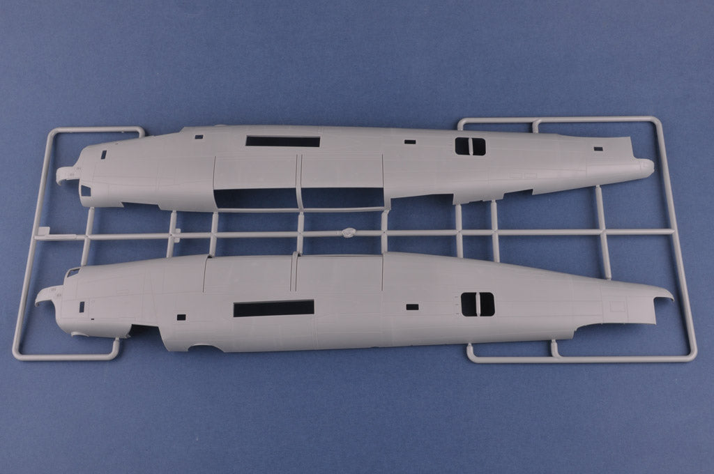 1/32 B-24J Liberator - Hobby Sense