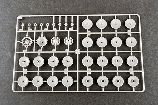 1/35 Pz.Kpfw.VI Ausf.E Tiger I (Medium Production) w/ Zimmerit - Hobby Sense