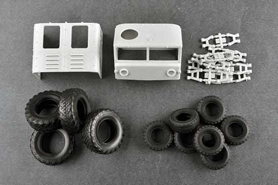 1/35 MAZ 537G Late Production type with ChMZAP-9990 Semi Trailer - Hobby Sense