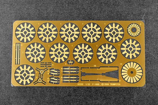 1/32 F-100F Super Sabre - Hobby Sense