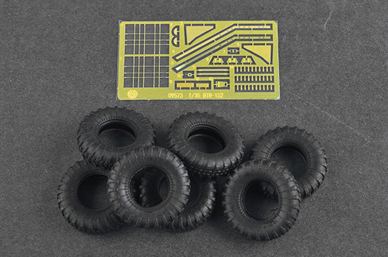 1/35 Soviet BTR 152K1 APC - Hobby Sense