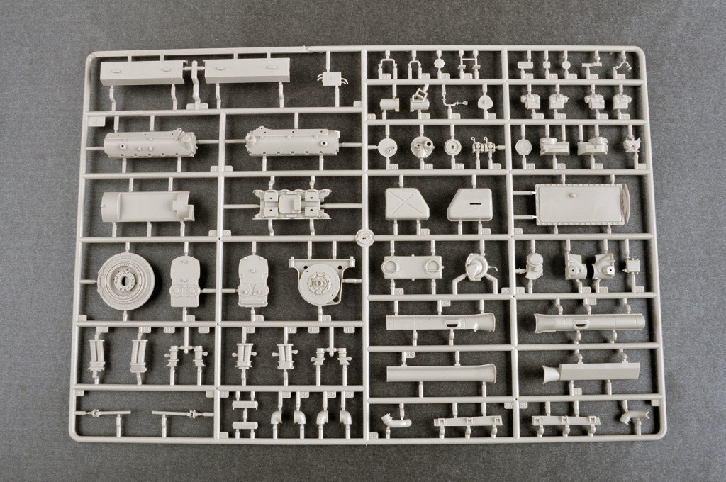 1/16 German Sd.Kfz 173 Jagdpanther Early Version w/Full Interior - Hobby Sense