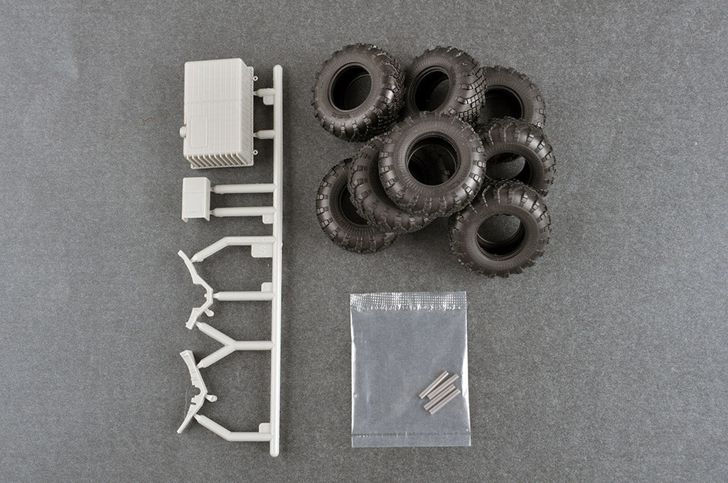 1/35 15U175 TEL of RS-12M1 Topol-M ICBM Complex - Hobby Sense