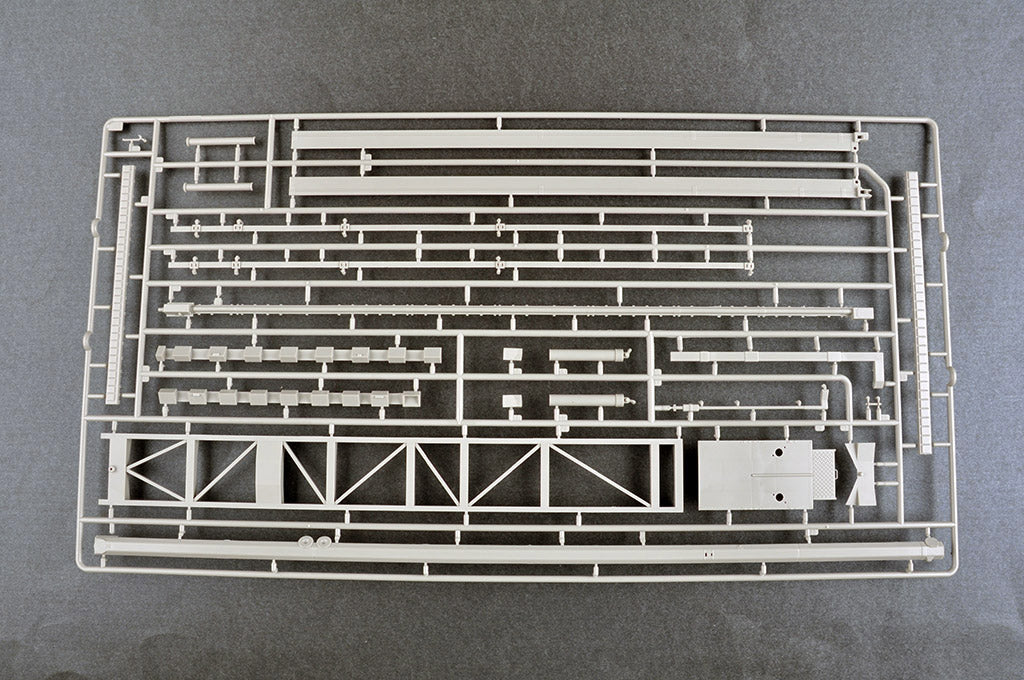 1/35 15U175 TEL of RS-12M1 Topol-M ICBM Complex - Hobby Sense