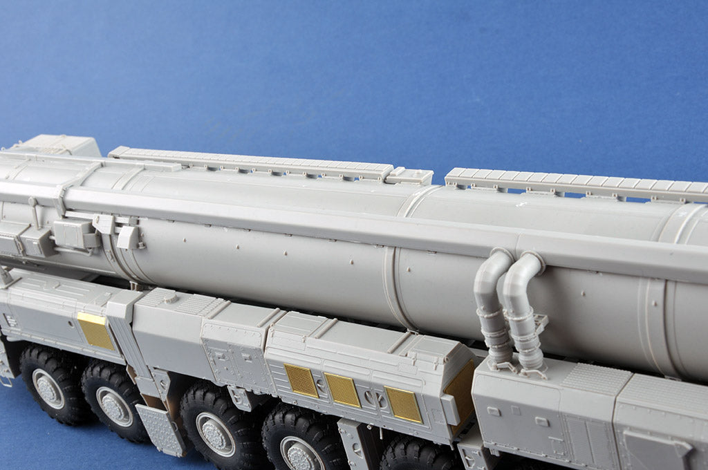 1/35 15U175 TEL of RS-12M1 Topol-M ICBM Complex - Hobby Sense