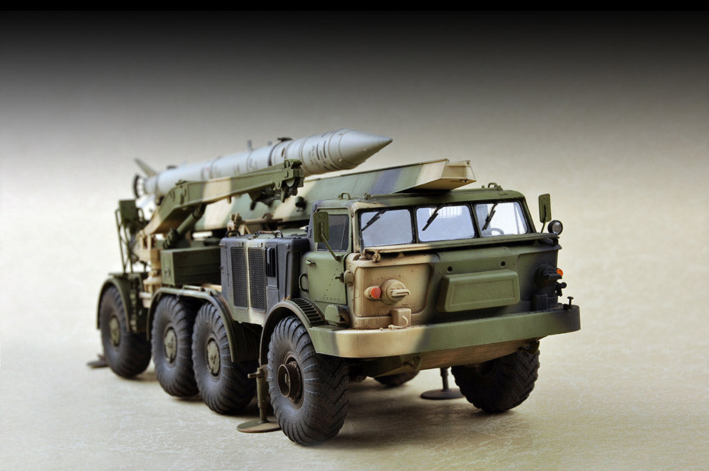 1/72 Russian 9P113 TEL w/9M21 Rocket of 9K52 Luna-M Short-Range Artillery Rocket System FROG-7 - Hobby Sense