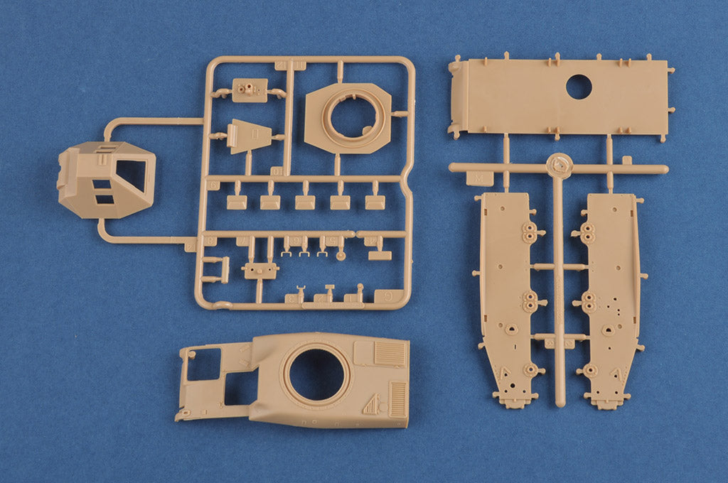 1/35 French R35 with FCM Turret - Hobby Sense