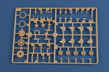 1/35 French R35 with FCM Turret - Hobby Sense