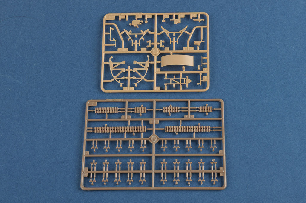 1/35 French R35 with FCM Turret - Hobby Sense