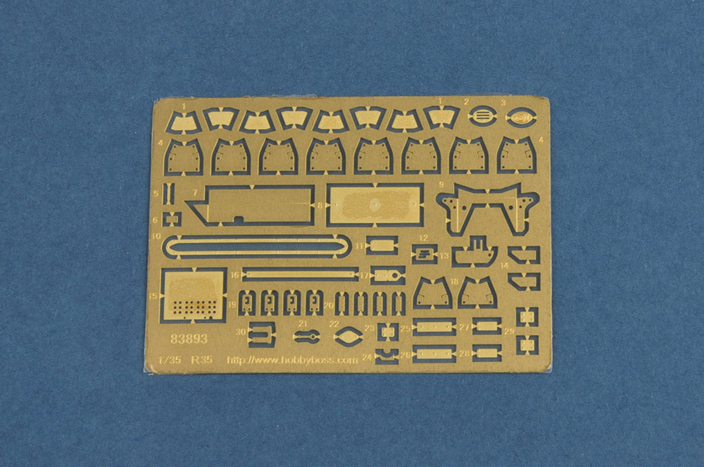 1/35 French R35 with FCM Turret - Hobby Sense