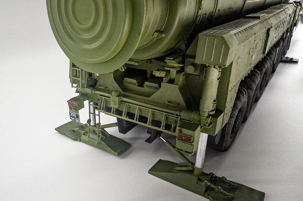 1/35 15U175 TEL of RS-12M1 Topol-M ICBM Complex - Hobby Sense