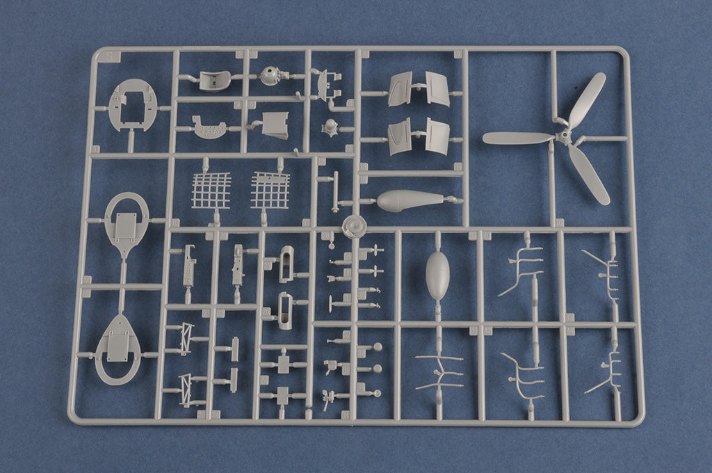 1/48 F4U 1D Corsair - Hobby Sense