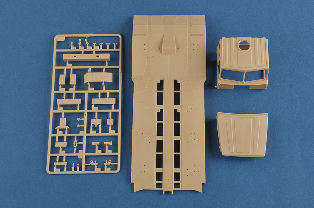 1/35 Scammell Commander with 62 tonne Crane Fruehauf Semi-trailer - Hobby Sense