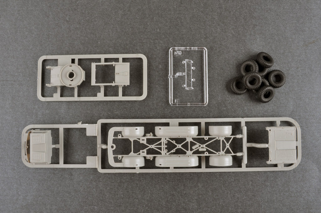 1/72 Russian 9P140 TEL of 9K57 Uragan Multiple Launch Rocket System - Hobby Sense
