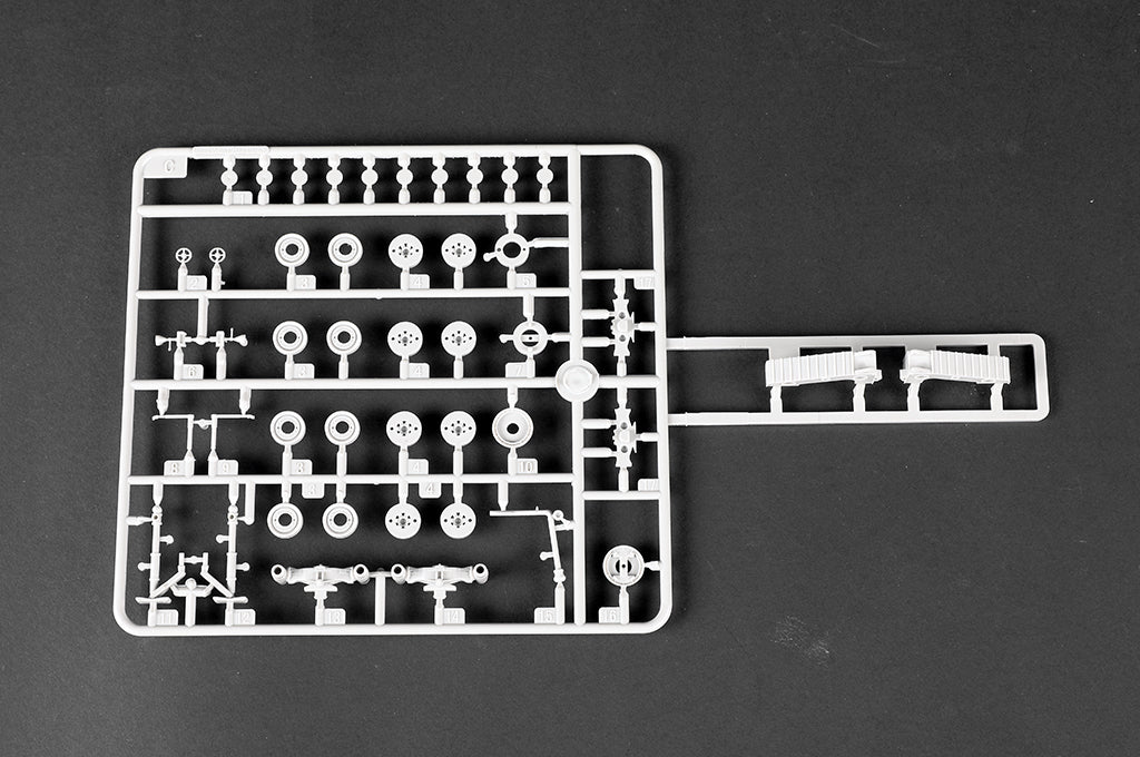 1/72 MAZ 537G Late Production type with MAZ/ChMZAP-5247G Semitrailer - Hobby Sense