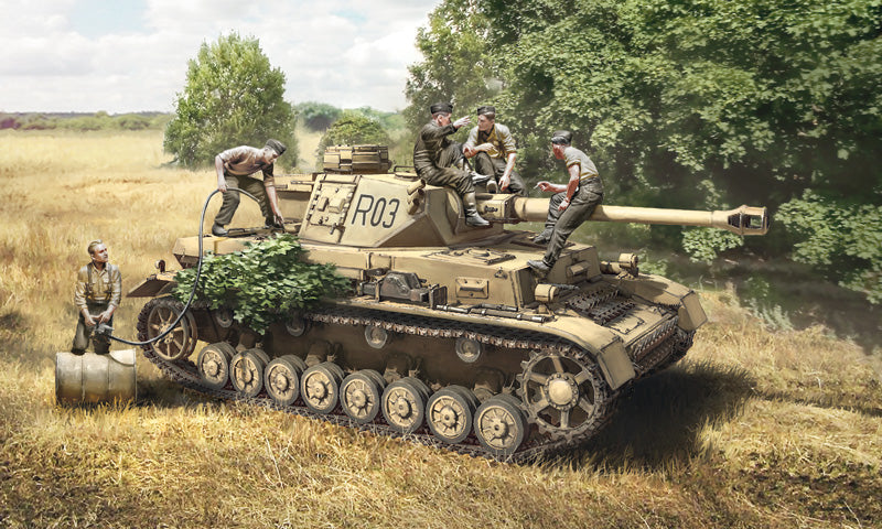 1/35 Panzer Pz. Kpfw. IV Ausf. F1/F2/G with Rest Crew - Hobby Sense