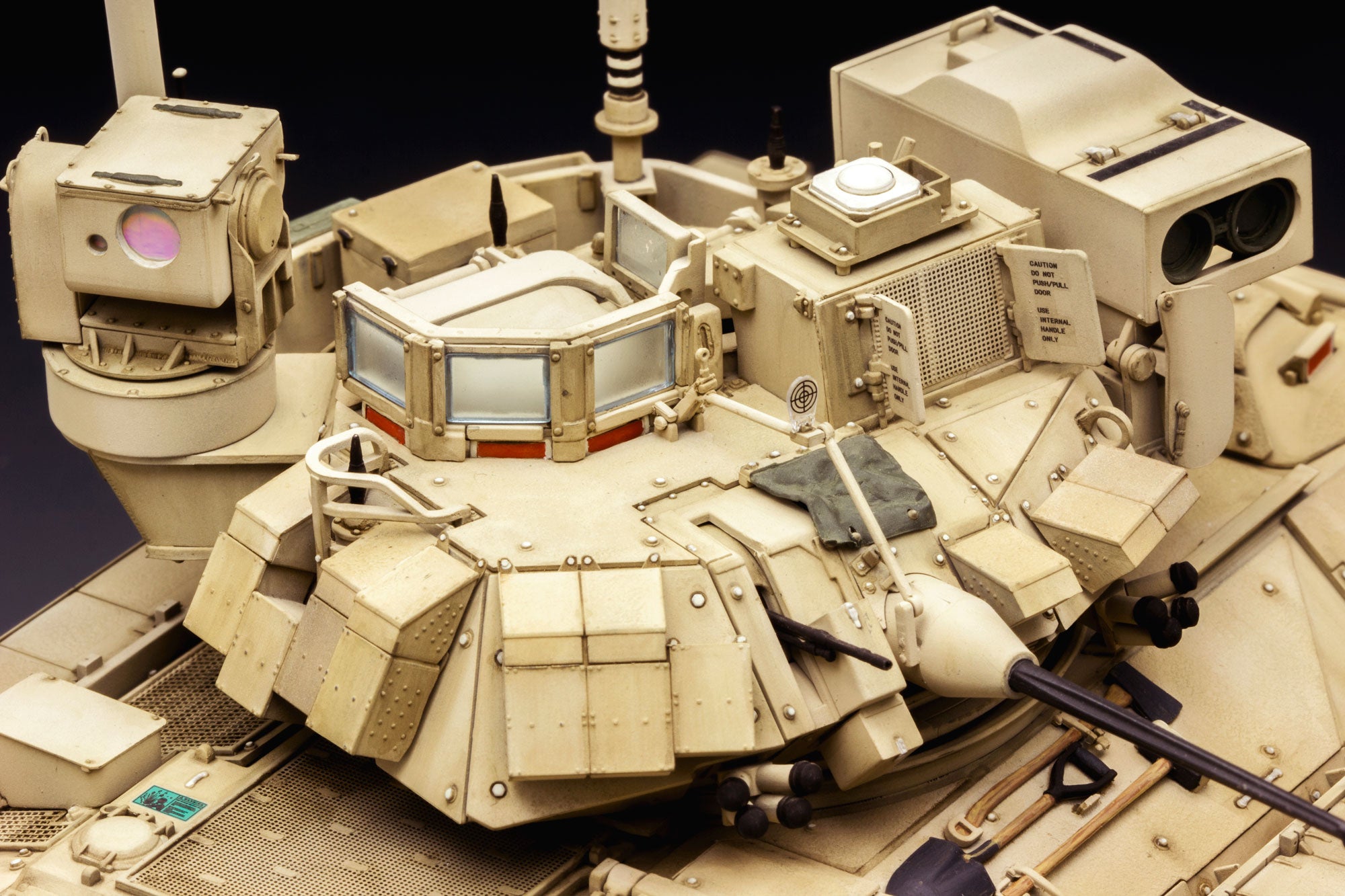 1/35 US Cavarly Fighting Vehicle M3A3 BRADLEY w/BUSK III - Hobby Sense