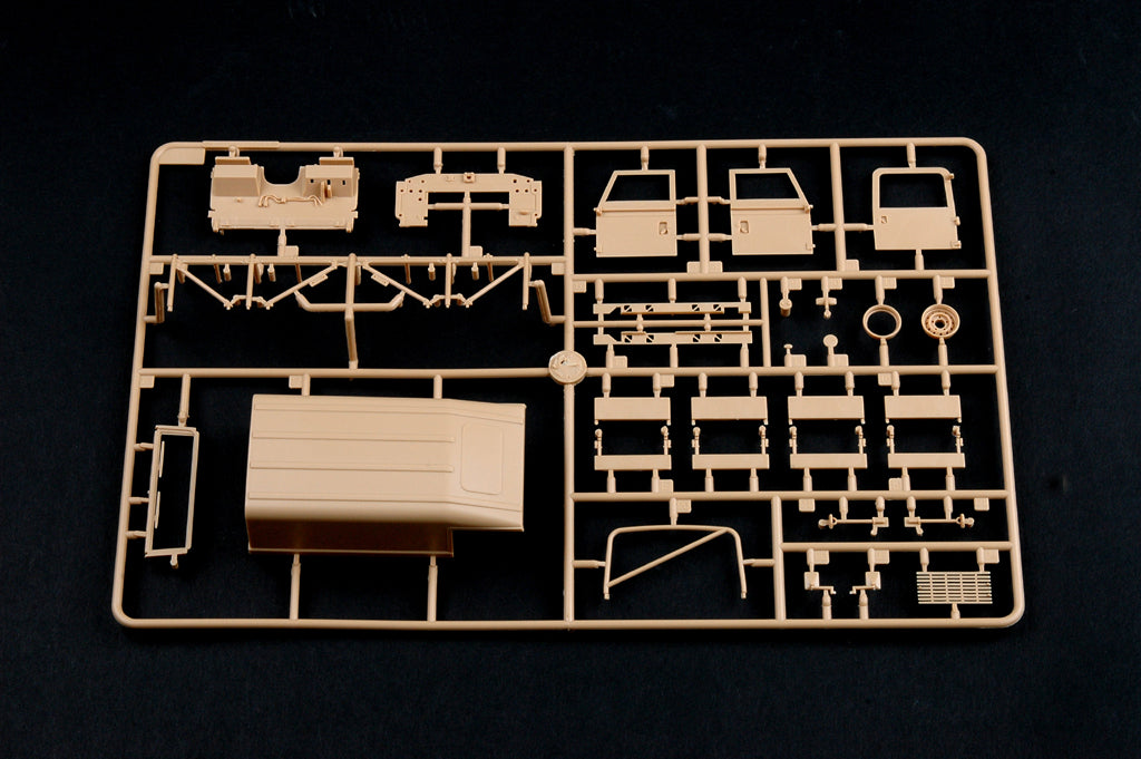 1/35 Defender 110 Hard Top - Hobby Sense