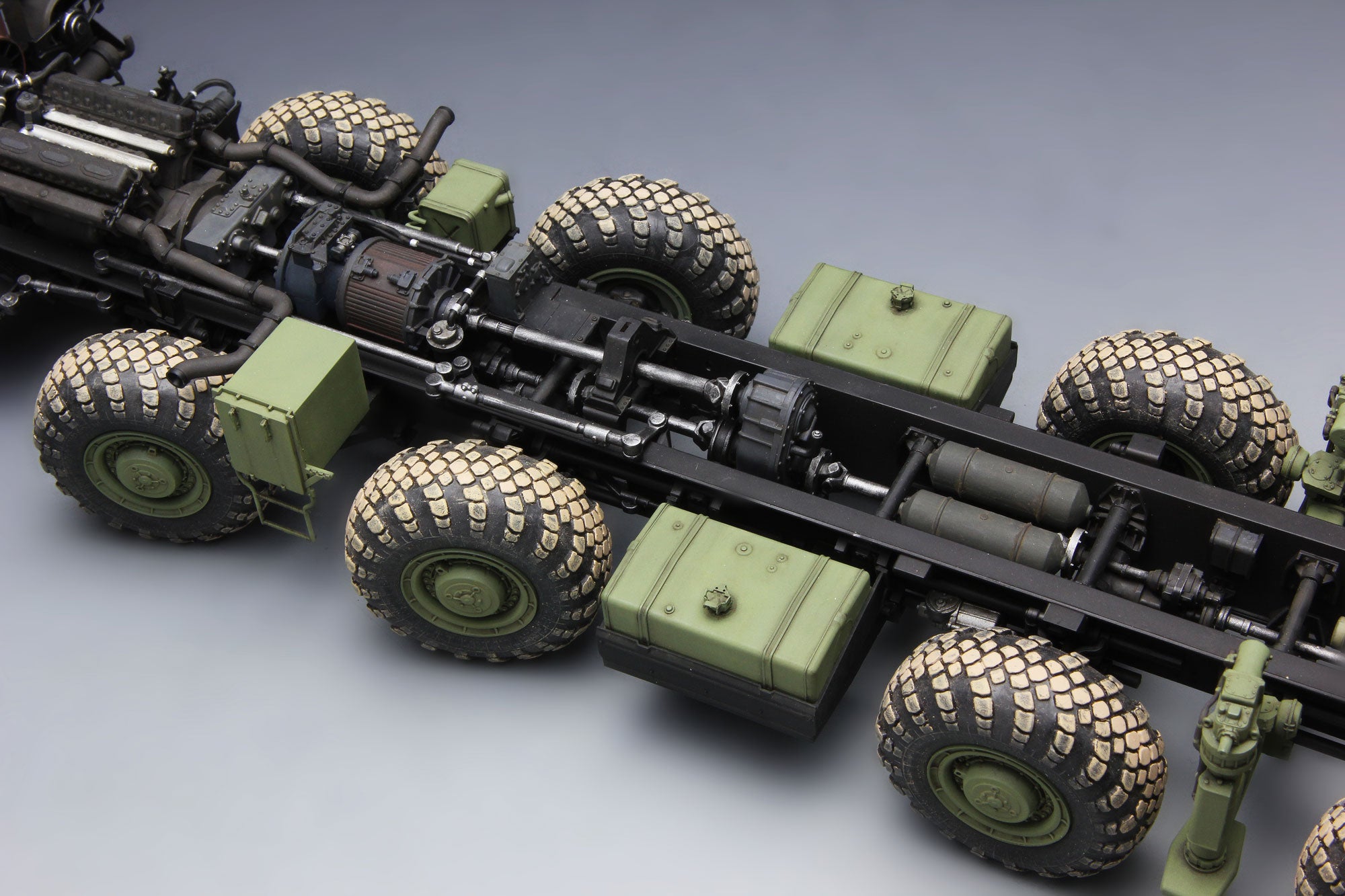 1/35 9A52-2 Smerch Russian Long-Range Rocket Launcher - Hobby Sense
