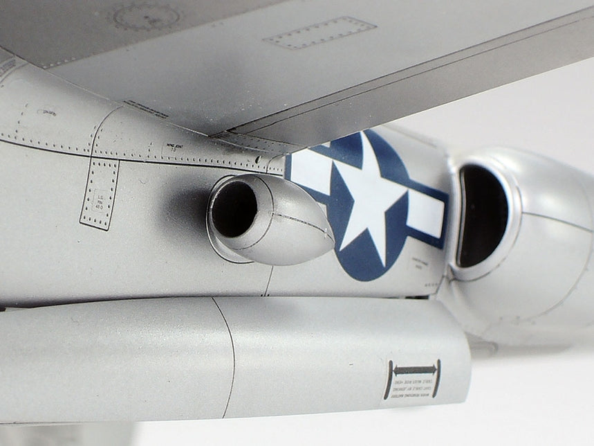 1/48 Lockheed P38J Lightning - Hobby Sense