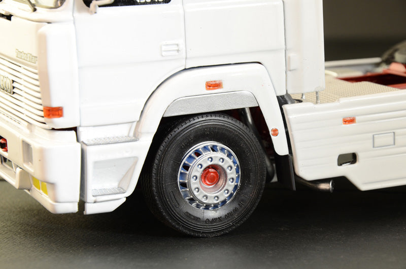 1/24 Iveco Turbostar 190.48 Special - Hobby Sense