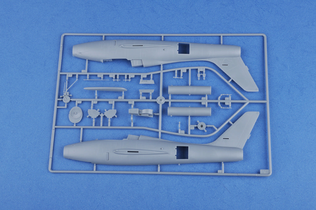 1/48 F84F Thunderstreak - Hobby Sense