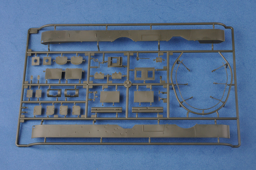 1/35 Soviet T35 Heavy Tank Early - Hobby Sense