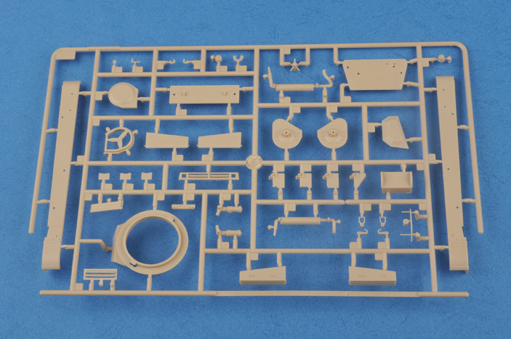 1/35 Hungarian Light Tank 43M Toldi III (C40) - Hobby Sense