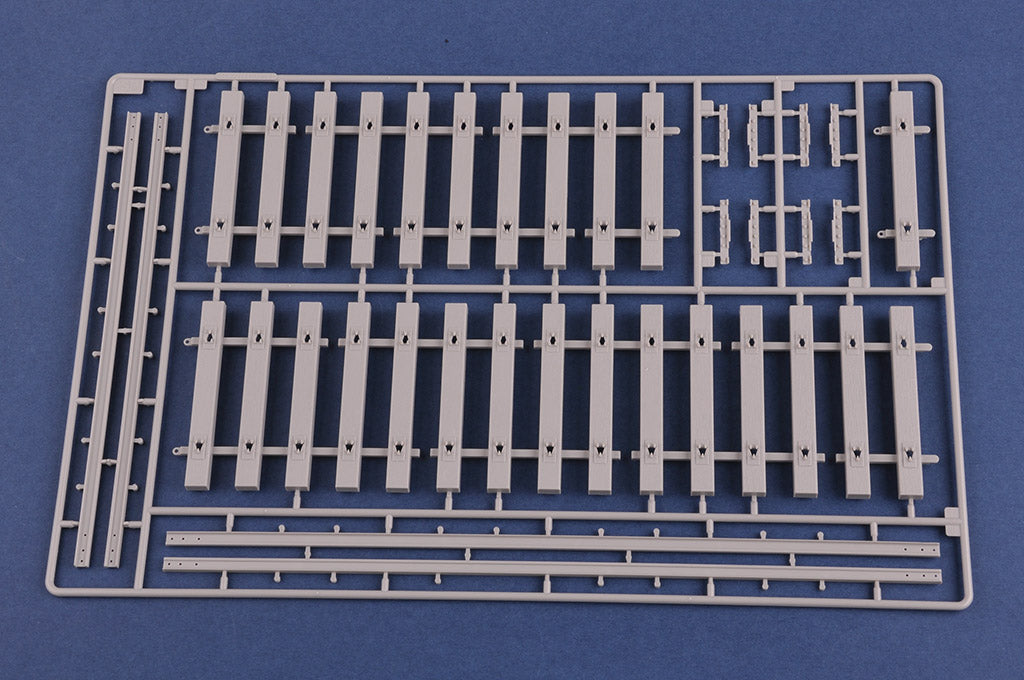 1/35 Soviet MBV2 Armored Train - Hobby Sense